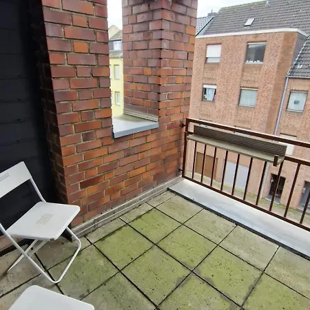 F Rum i privatbostad Mönchengladbach